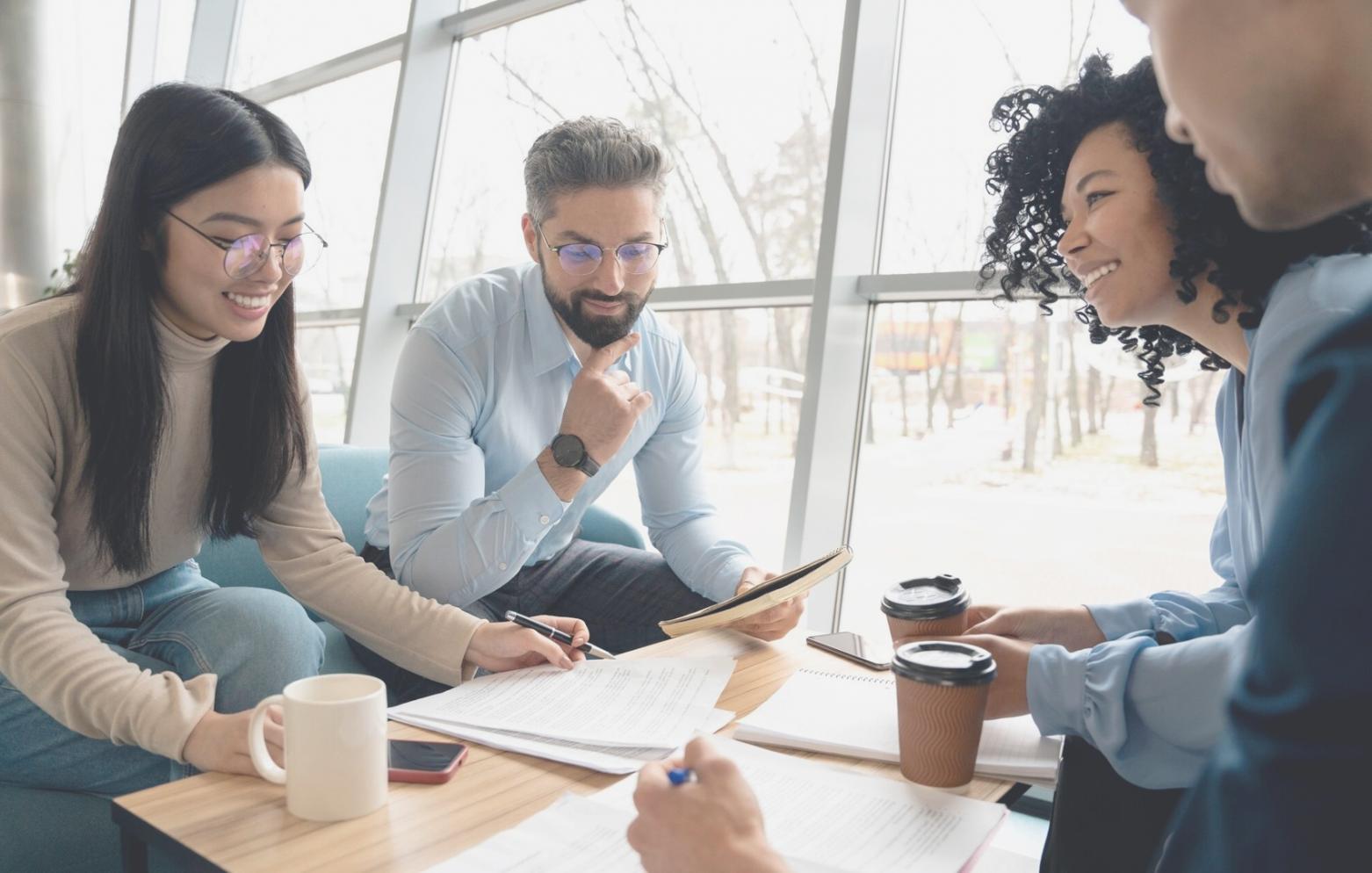 Planning budgétaire mensuel avec catégories de dépenses